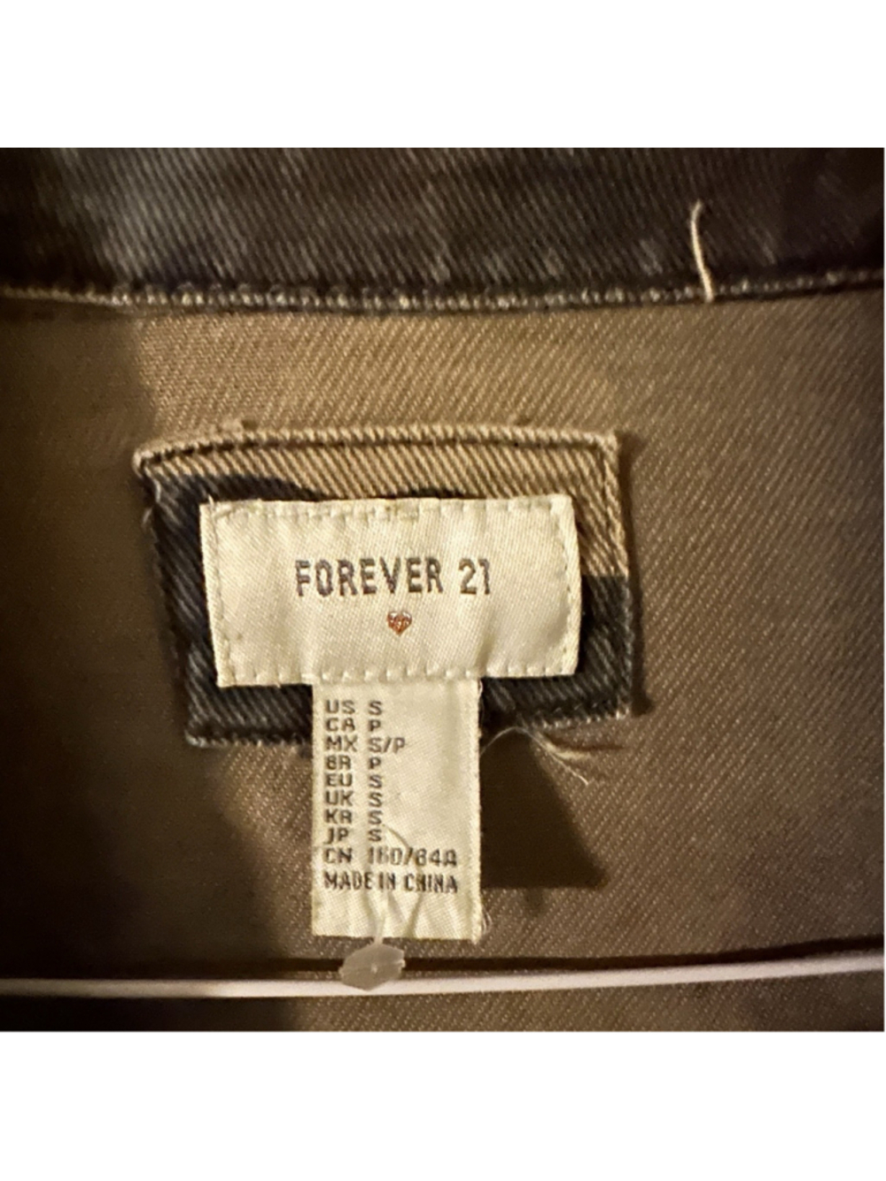 Forever 21 Casual camo jacket. Size Sm - Picture 2 of 6